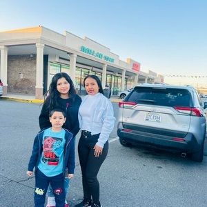 Meet your Posher, Alejandra